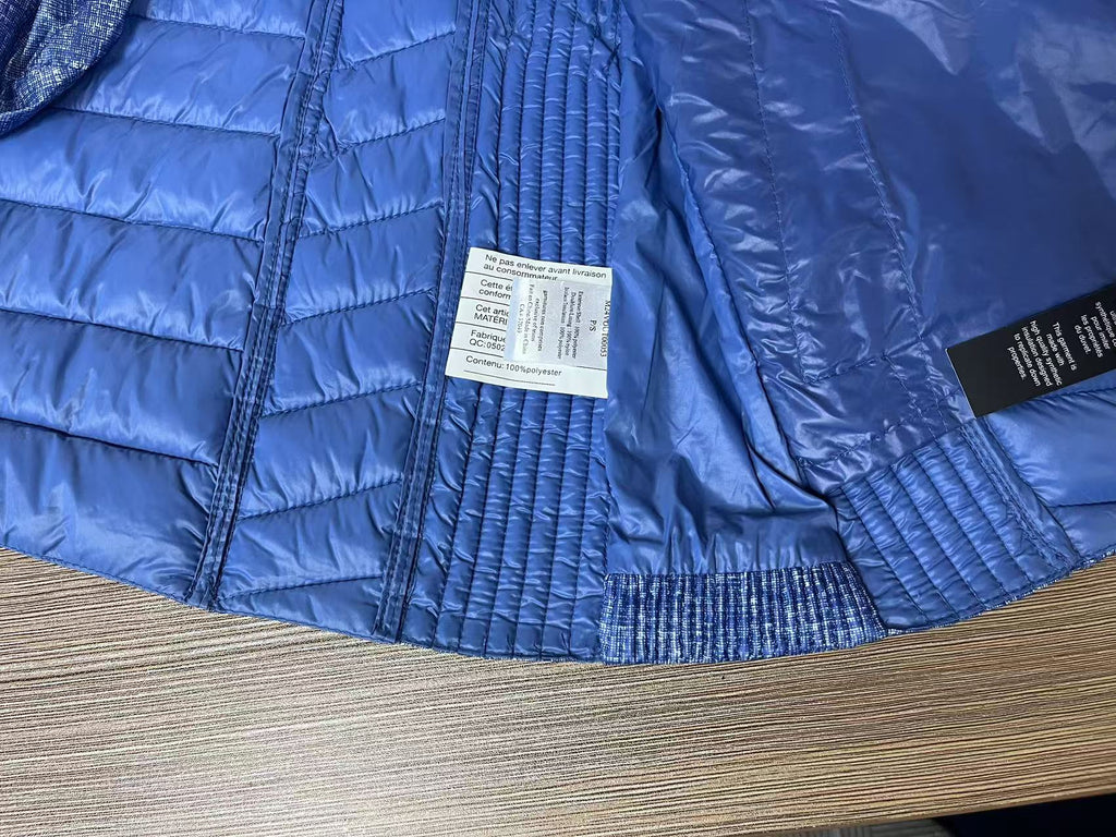 Women‘s light padded jacket