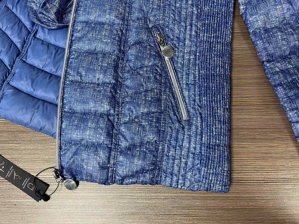 Women‘s light padded jacket