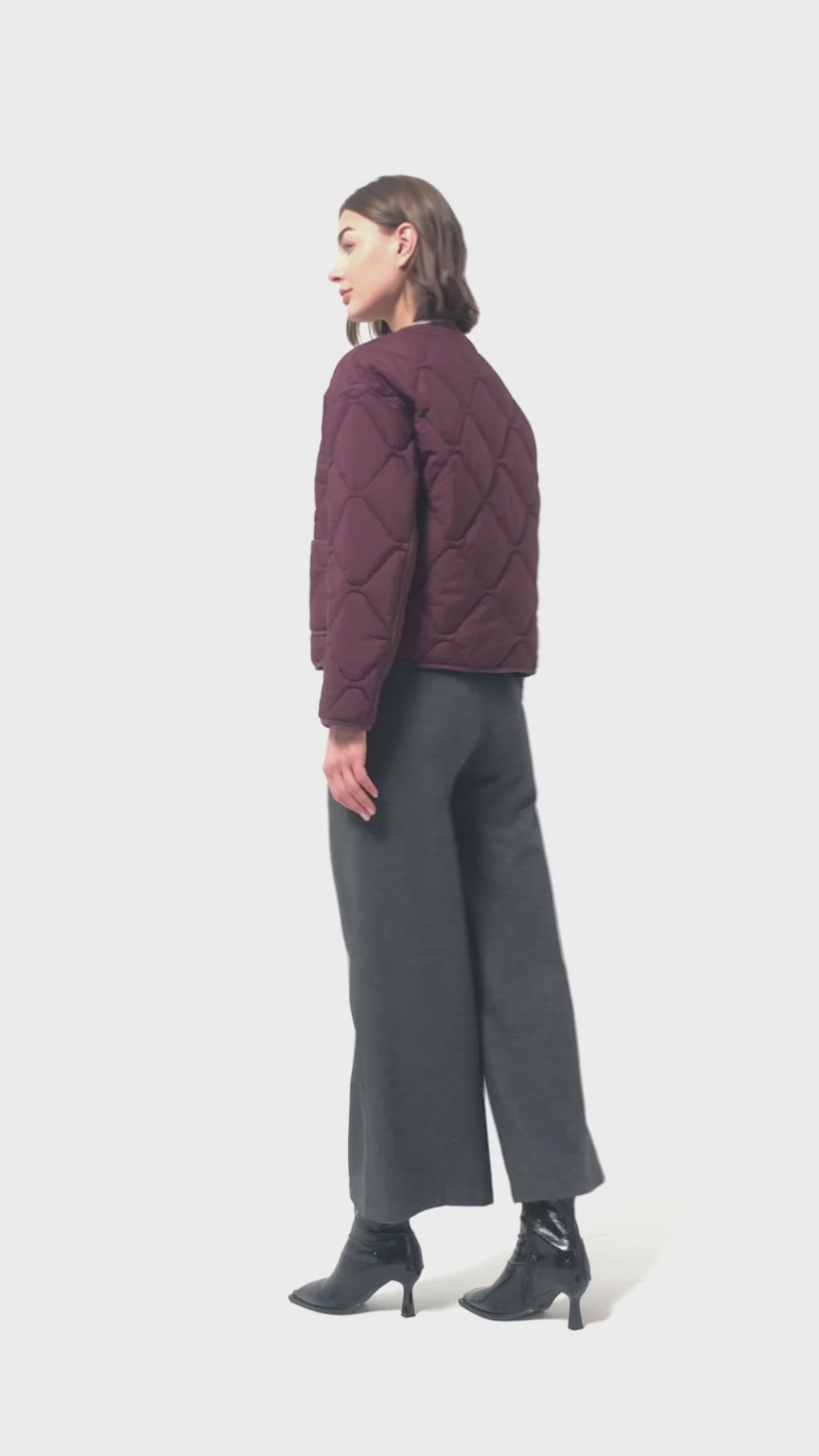 Women fancy quilting neckless  paddedjacket